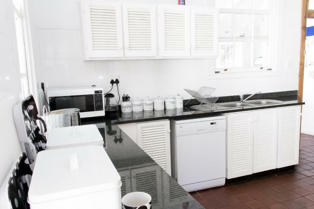 Coweys Corner Bed and Breakfast Durban Eksteriør billede